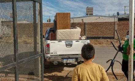 Ultima camioneta con las donaciones desde el Barrio Zanni